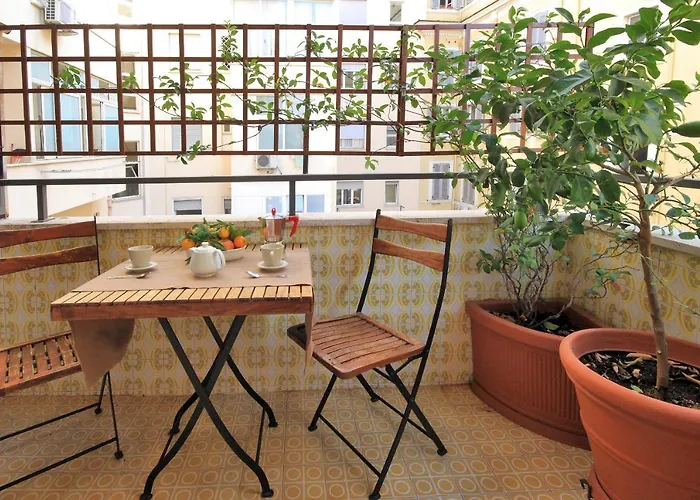 Deco's Place Teodora *